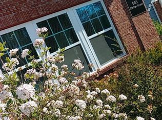 645 Clinton St APT C101, Clinton, IN 47842