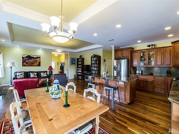 5th image of 514 Brittany St