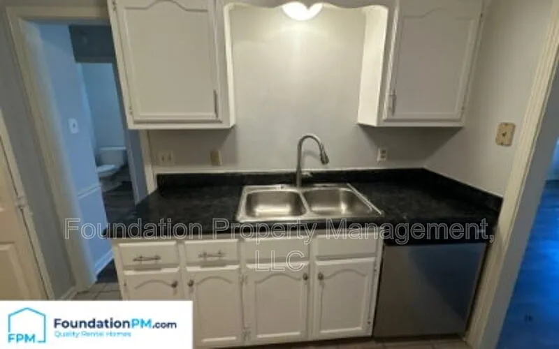 2 bed, 2.0 bath, 1318 sqft, $1,395 — Photo 4