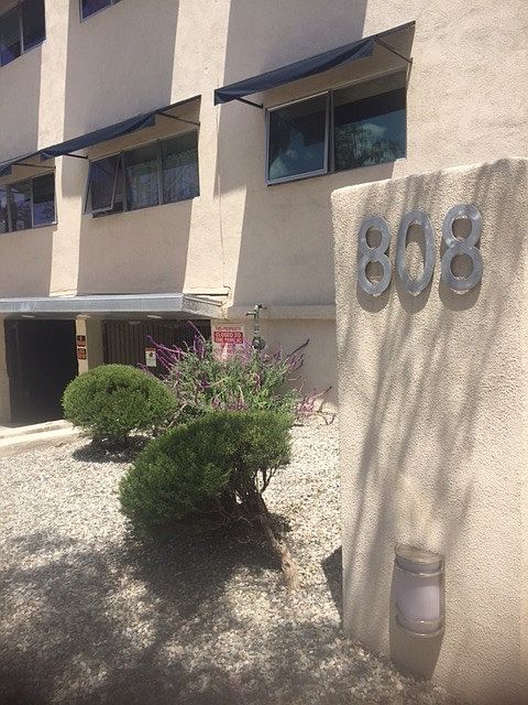 1st image of 808 Westmount Dr APT 2