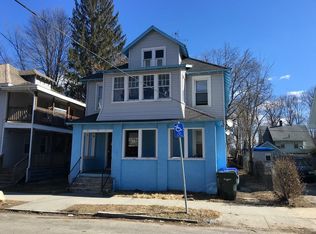 17 Carlisle St, Springfield, MA 01109