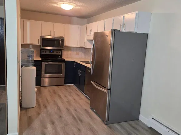 4350 Trenton Ln N APT 101, Plymouth, MN 55442