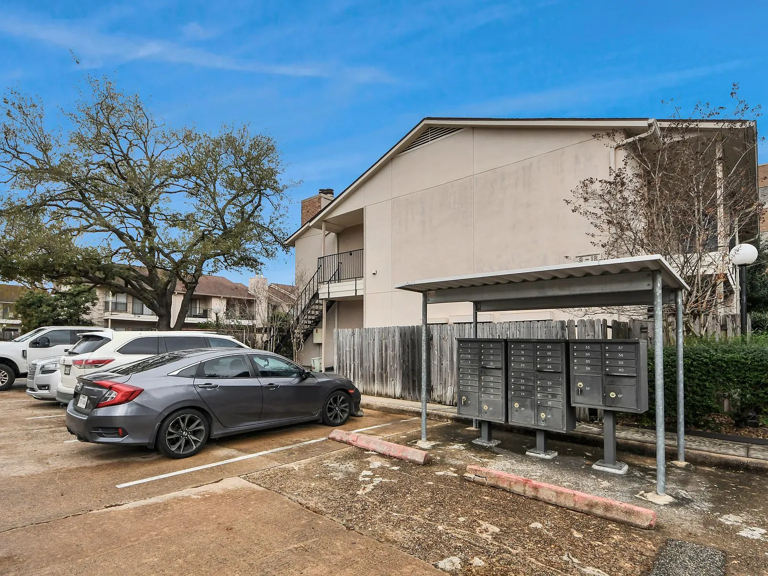 2 bed, 2.0 bath, 1245 sqft, $1,700 — Photo 3