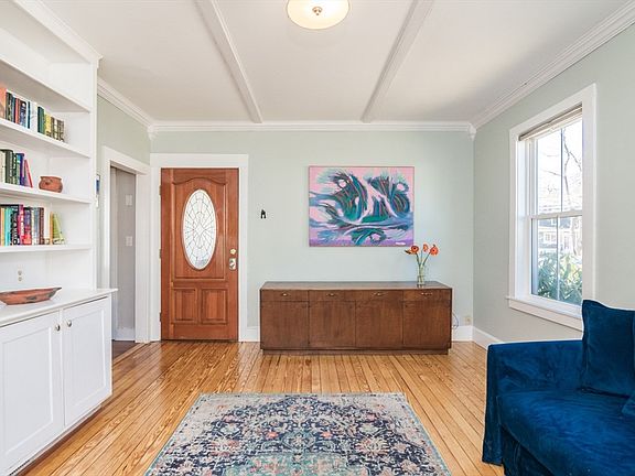 2nd image of 31 Lilly St