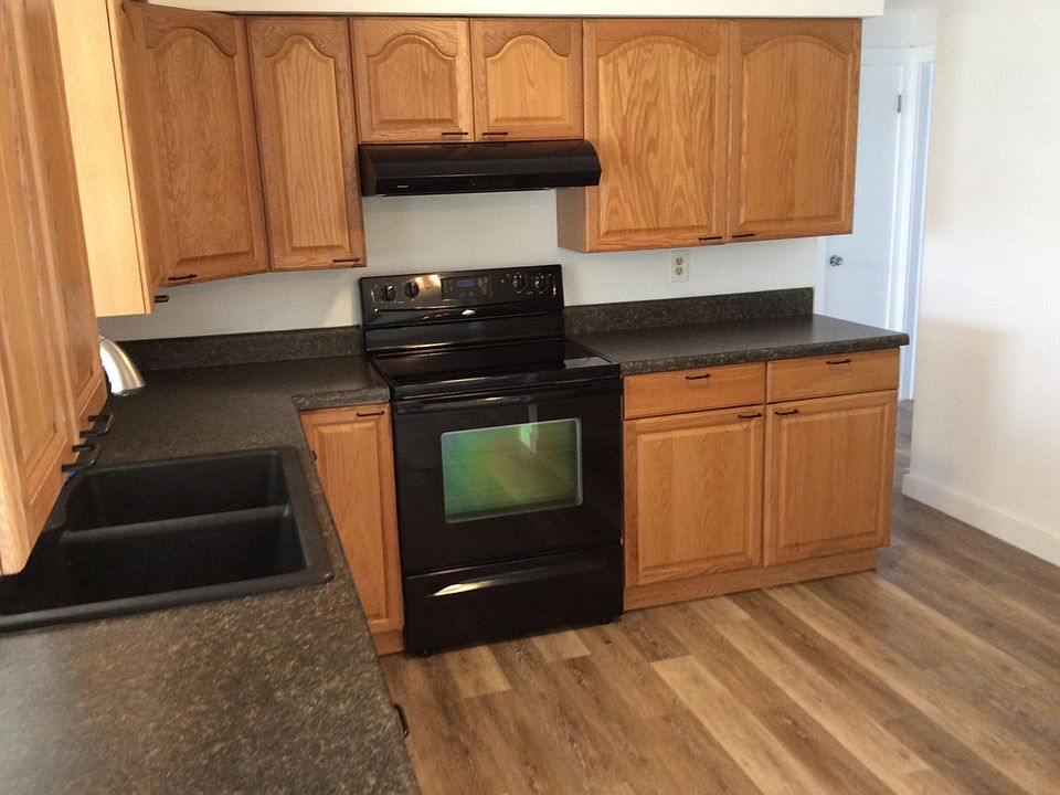 2169 Cedar Drive Kitchen