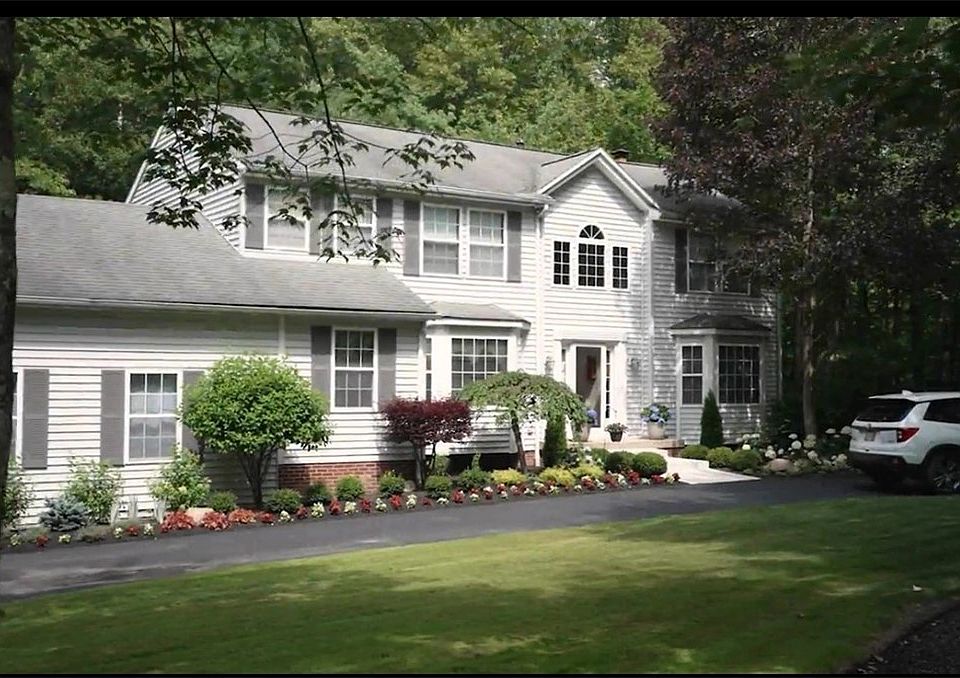 1st image of 12090 Burlington Glen Dr