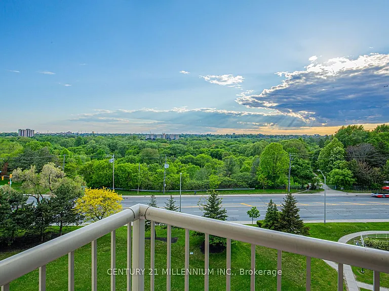 3077 Weston Rd #807 — Photo 18