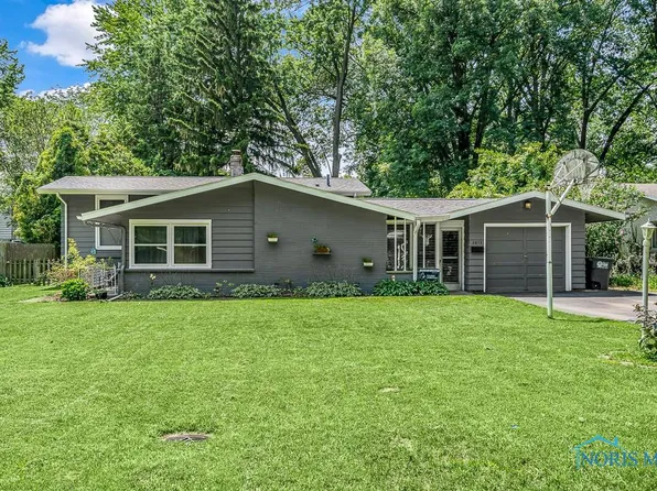 2613 Schroeder St, Toledo, OH 43613