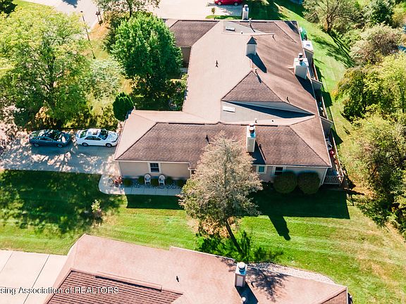 4th image of 7220 Medallion Dr #37