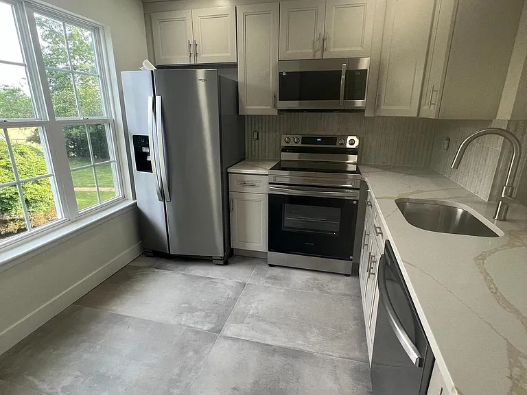 380B Delancey Pl #B — Photo 7