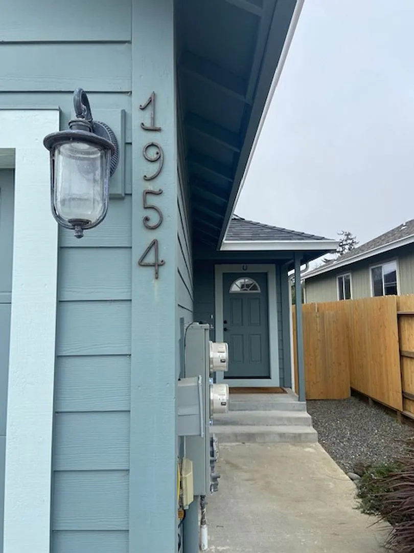 1956 Sagewood Way — Photo 3