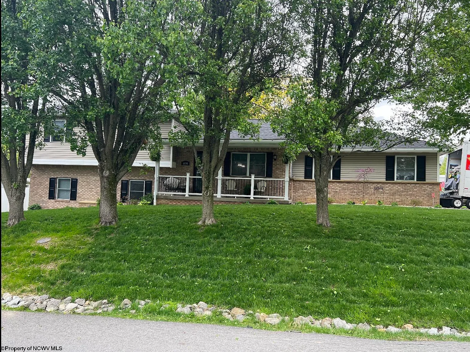 1094 Brookings Dr photo 1