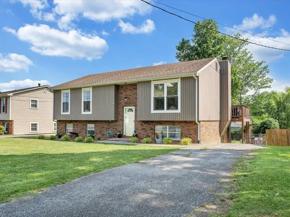 7020 Autumn Wood Ln, Roanoke, VA 24019