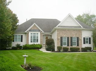 9566 English Ivy Ct, Clarence center, NY