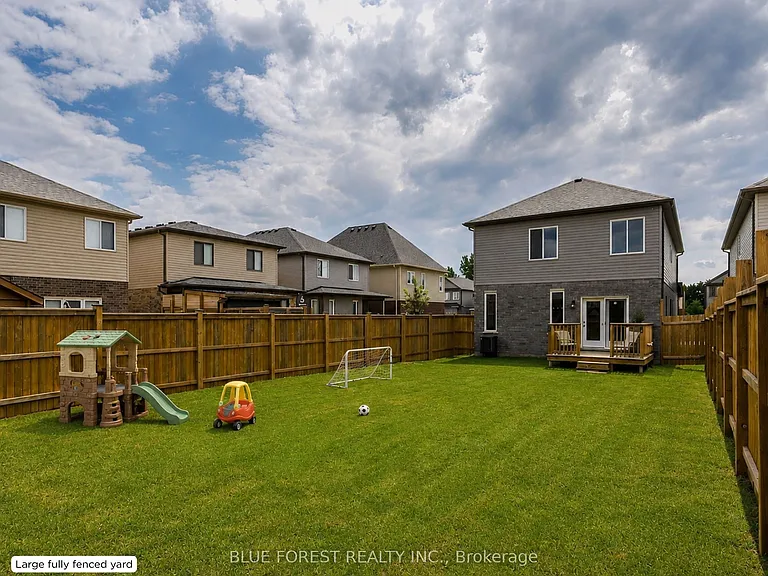 4377 Lismer Ln — Photo 2