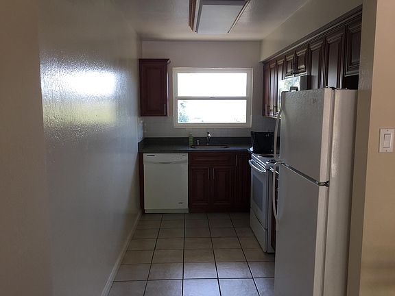 3rd image of 160 Monterey Blvd #2
