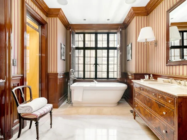 115 East 67th Street image 17 of 28