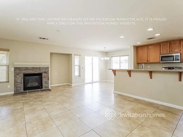 1529 Granville Way — Photo 6