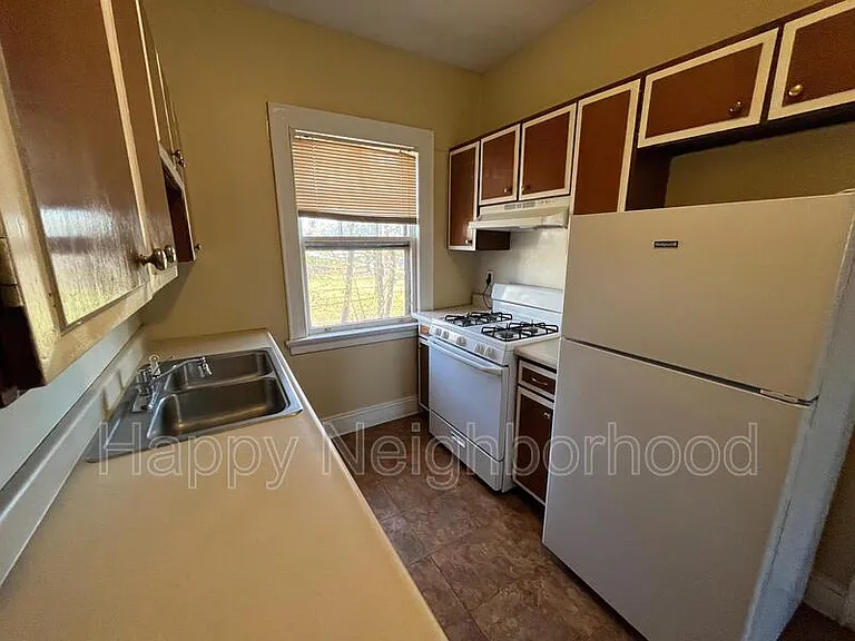 130 Bradley Ave #303 — Photo 10