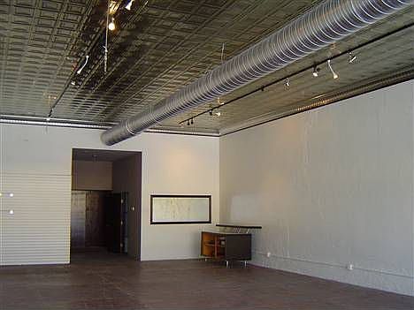 2nd image of 318 E Main St
