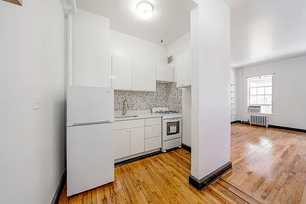 Rented by Douglas Elliman | media 12