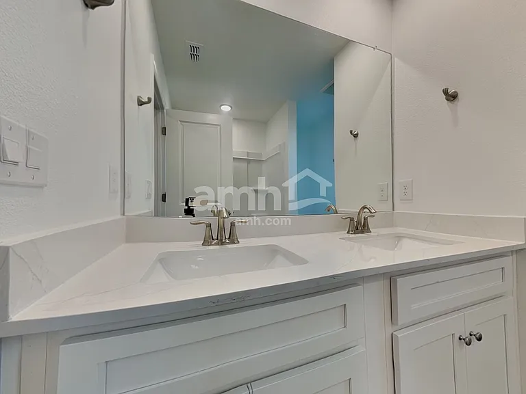 2610 Feather Crest Dr — Photo 15