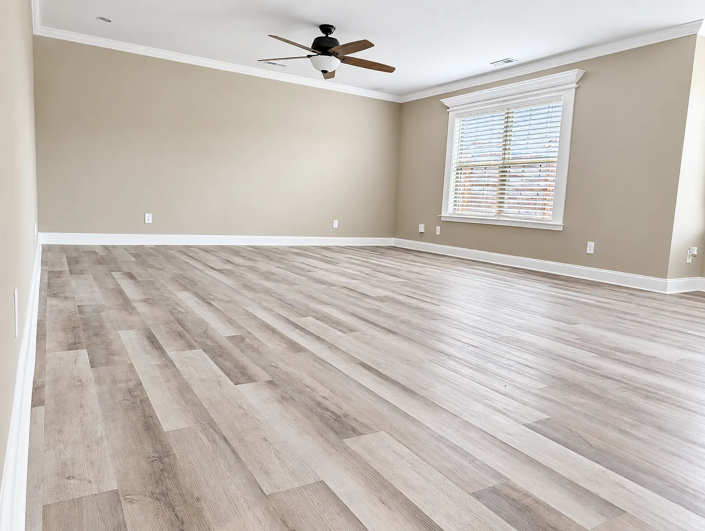 3 bed, 1920 sqft, $2,400 — Photo 3