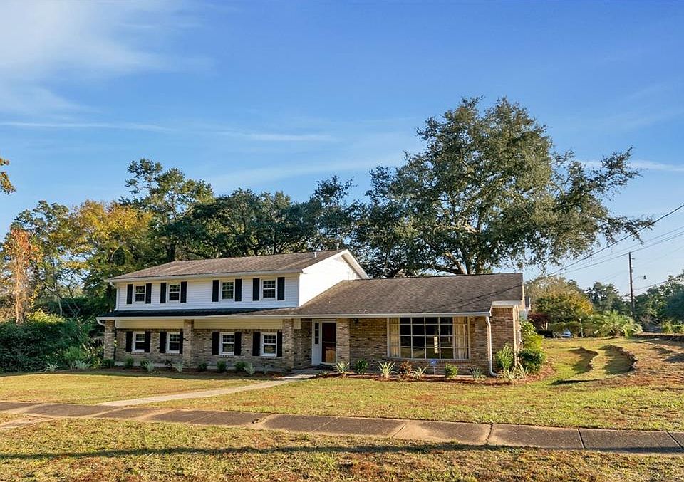 2nd image of 2351 Burma Hills Dr