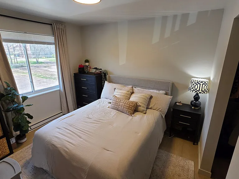 1221 Commonwealth Ave — Photo 3