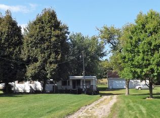 165 Horseshoe Dr, Montezuma, IA 50171