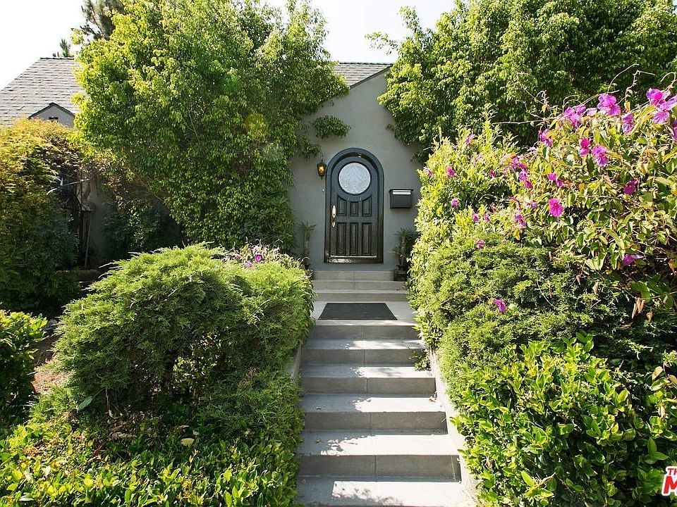 1st image of 4267 Holly Knoll Dr