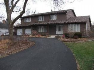 21W334 Temple Dr, Itasca, IL 60143