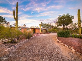 1030 W Santo Domingo Cir, Tucson, AZ 85704