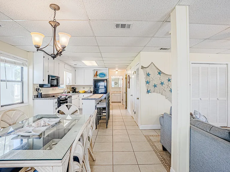 405 Dolphin St #B — Photo 18