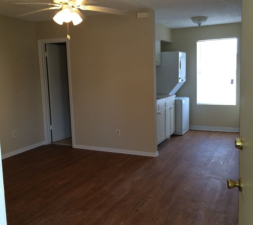 1st image of 105-117 Raspberry St #117D