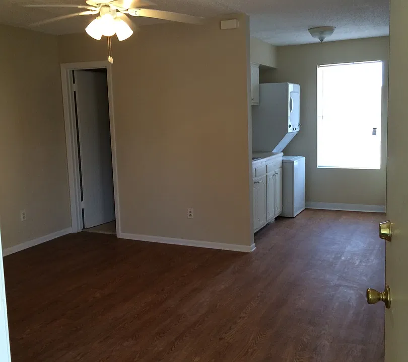 105-117 Raspberry St