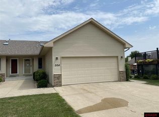 304 4th St NW, Elysian, MN 56028