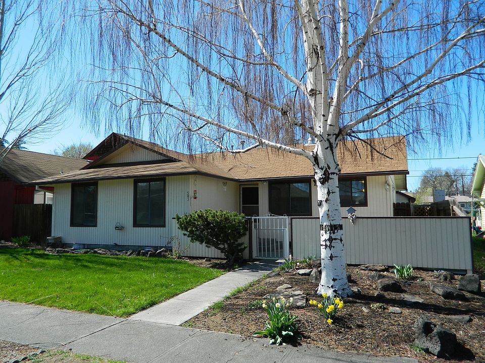 Lovely Downtown Home