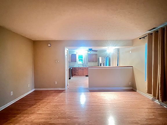 4th image of 5961 Glen Haven Blvd