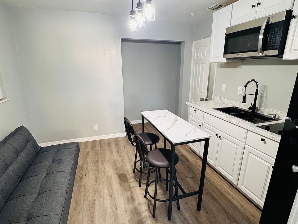 1st image of 190 Kansas Ave #1