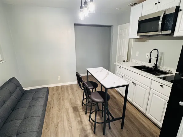 190 Kansas Ave #1, Fort Lauderdale, FL 33312