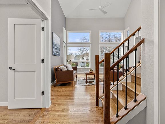 5th image of 350 W Spruce Ln