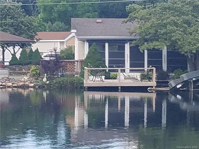 1st image of 331 Aqua Vista Loop