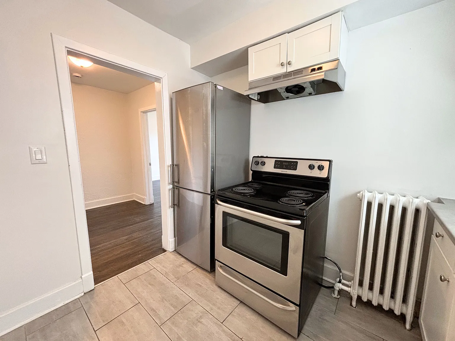 83 East Ave S — Photo 3