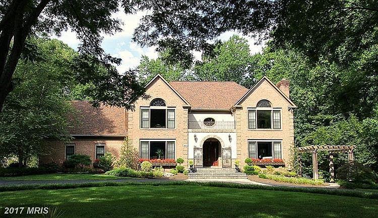 1st image of 8007 Greenwich Woods Dr