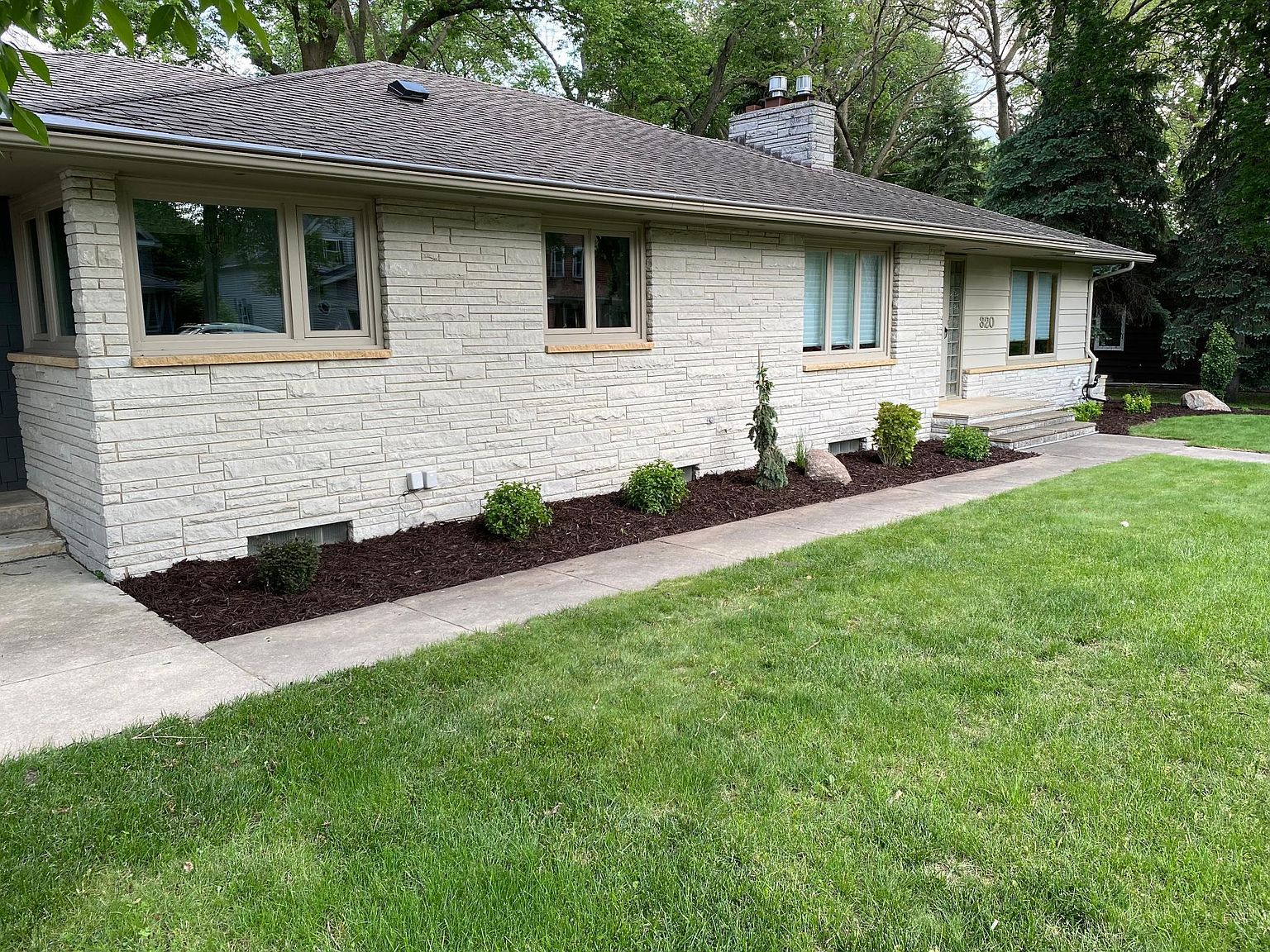 320 N 9th St, Montevideo, MN 56265 Zillow