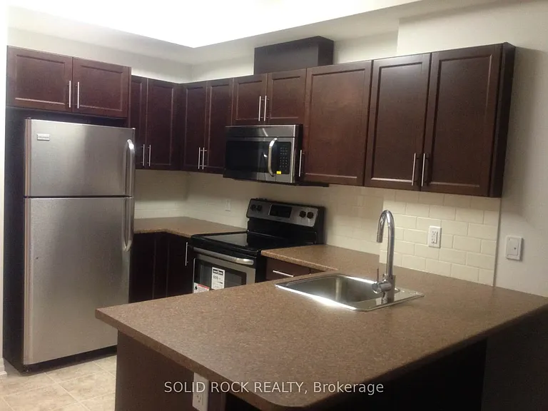 242 Rideau St #1805 — Photo 9
