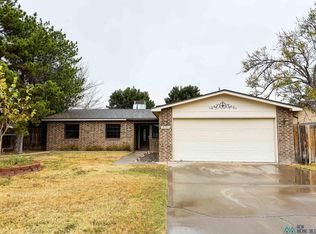 2104 W Bullock Ave, Artesia, NM 88210
