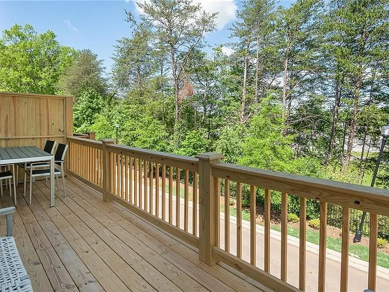 820 Snider Walk — Photo 8