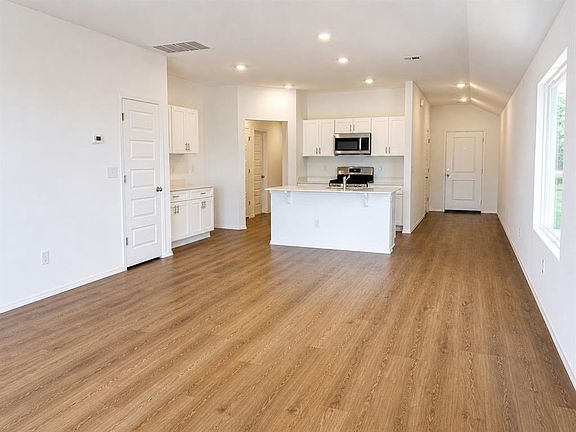 3rd image of 920178 Green St